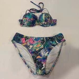 Victoria's Secret Paisley Print Push-Up Bikini Set, Size 32B Top  Size S Bottom